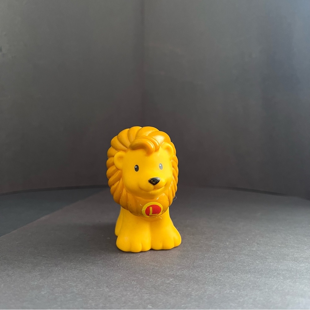 Fisher Price Little People A to Z Learning Zoo Animal Lion Alphabet Letter L